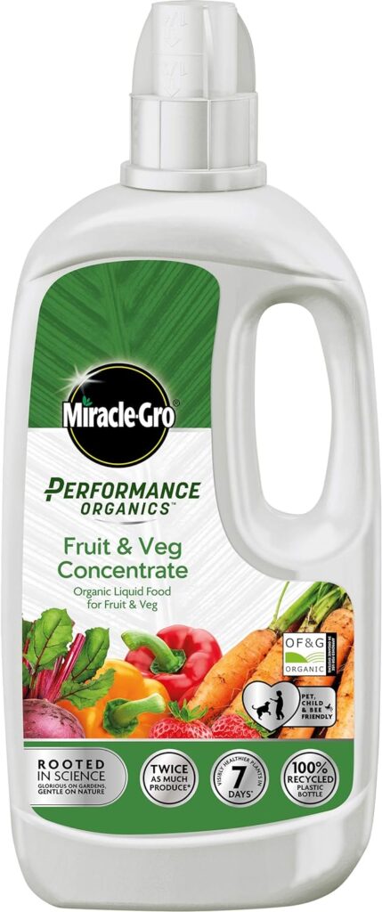 Miracle-Gro Performance Organics Fruit Veg Liquid Plant Food, 1 Litre (Bee, Pet Child Friendly)