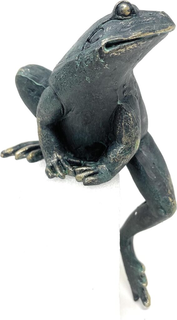 Small Bronzed Green Pair of Climbing Frogs Garden Patio Pond Ornament Figure Statue Decor Shelf Sitters