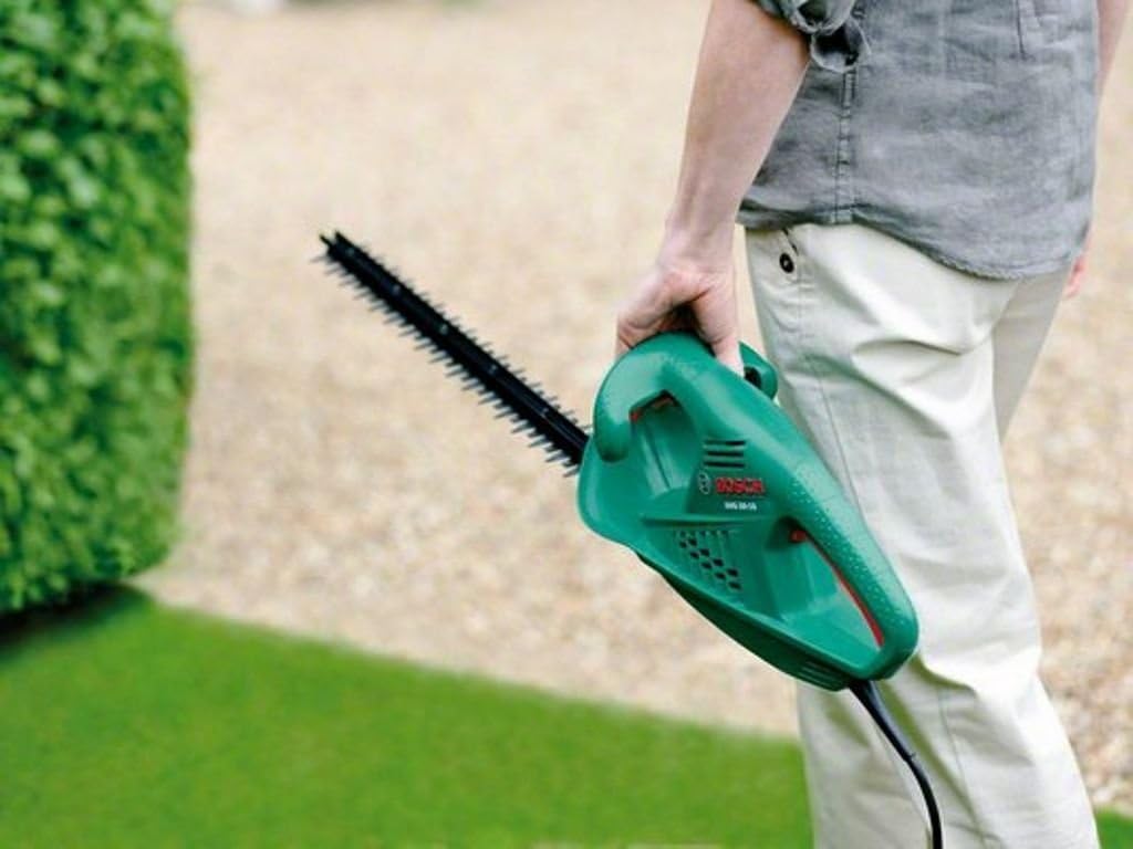 Bosch Electric Hedge Cutter EasyHedgeCut 45 (420 W, Blade Length 45 cm, Weight: 2.6 kg, in Carton Packaging), Classic Green